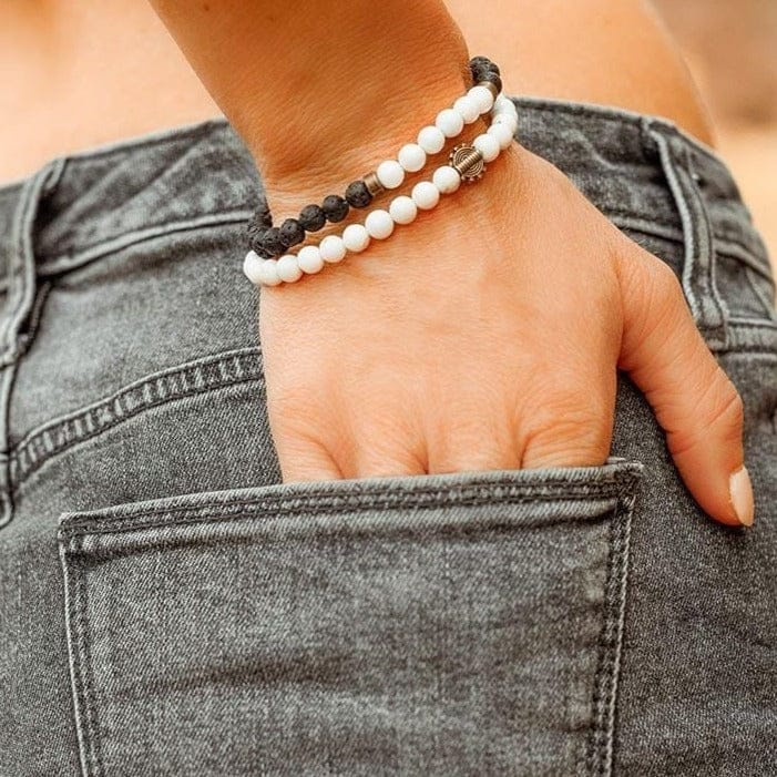 White Turquoise & Baoulé Charm Bracelet