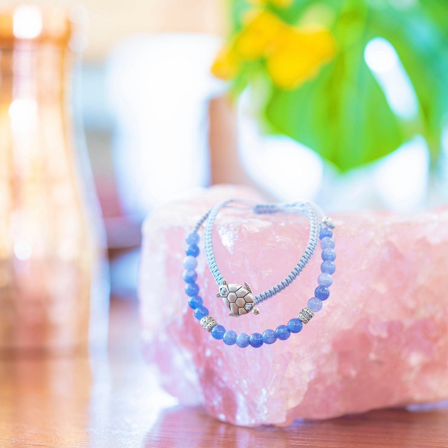 Vatuvara Foundation Aquamarine Beaded Bracelet With Turtle Pendant