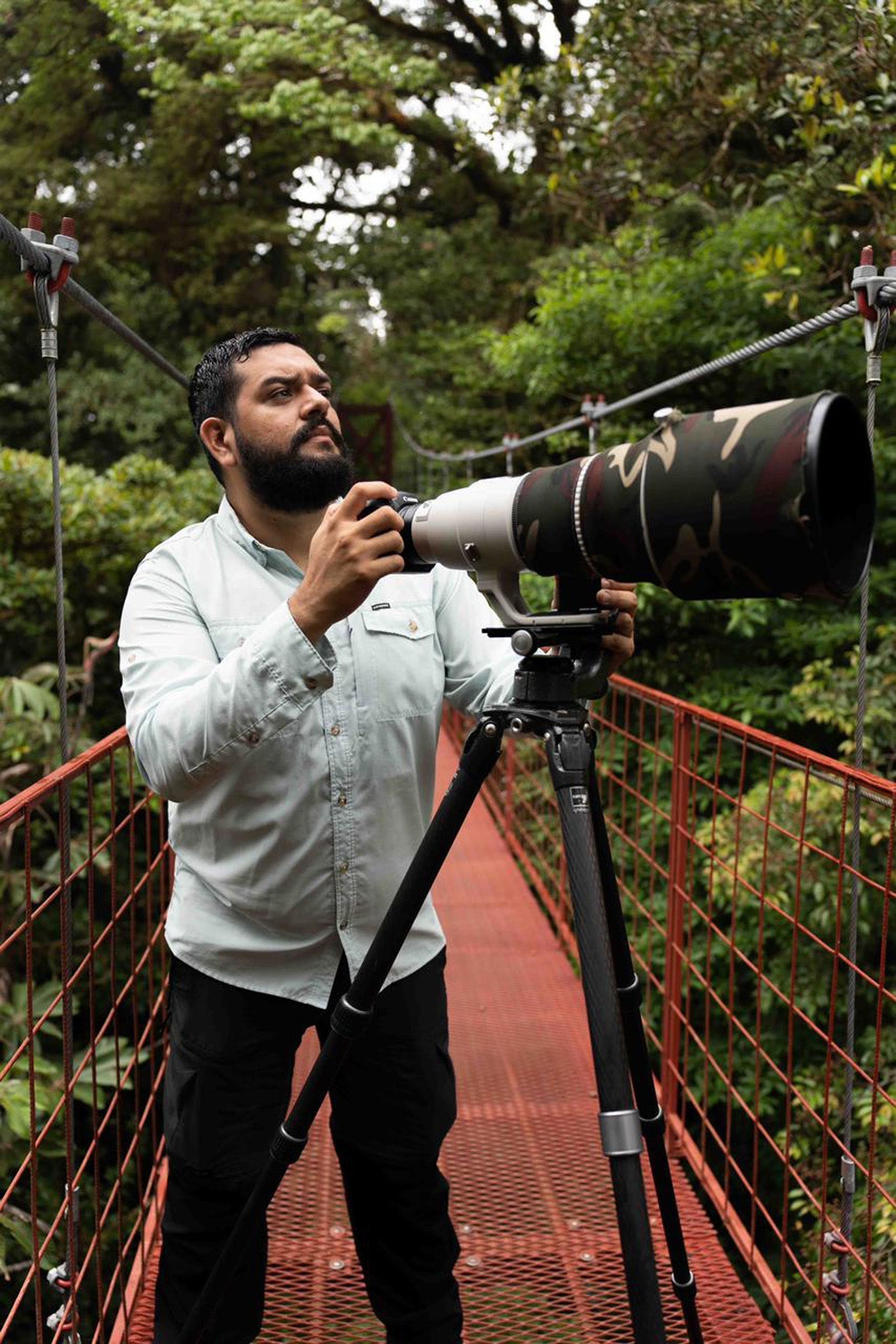 Inspiring Individuals: Alvaro Cubero on Wildlife Photography, Conservation, and the Stories Behind the Image