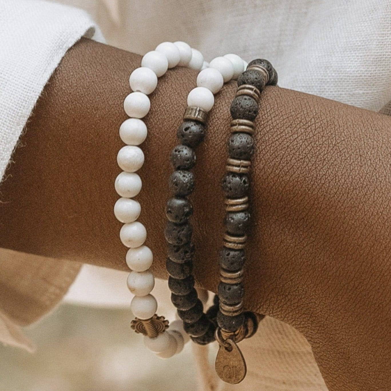 [NEW] Black and White Stack (Lava, White Turquoise) - Wild In Africa